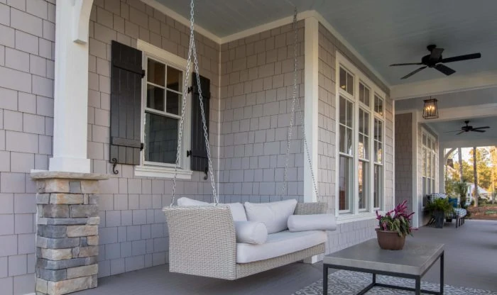 James Hardie® Straight Edge Shingle And Hardie Trim®Cobble Stone Straight Edge Shingle And Arctic White Trim