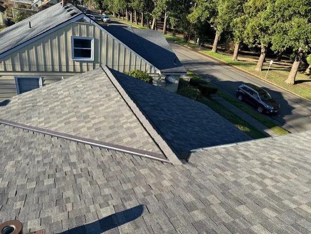 A Portland, OR home with a new GAF roof in Meadow Brown installed by DaBella