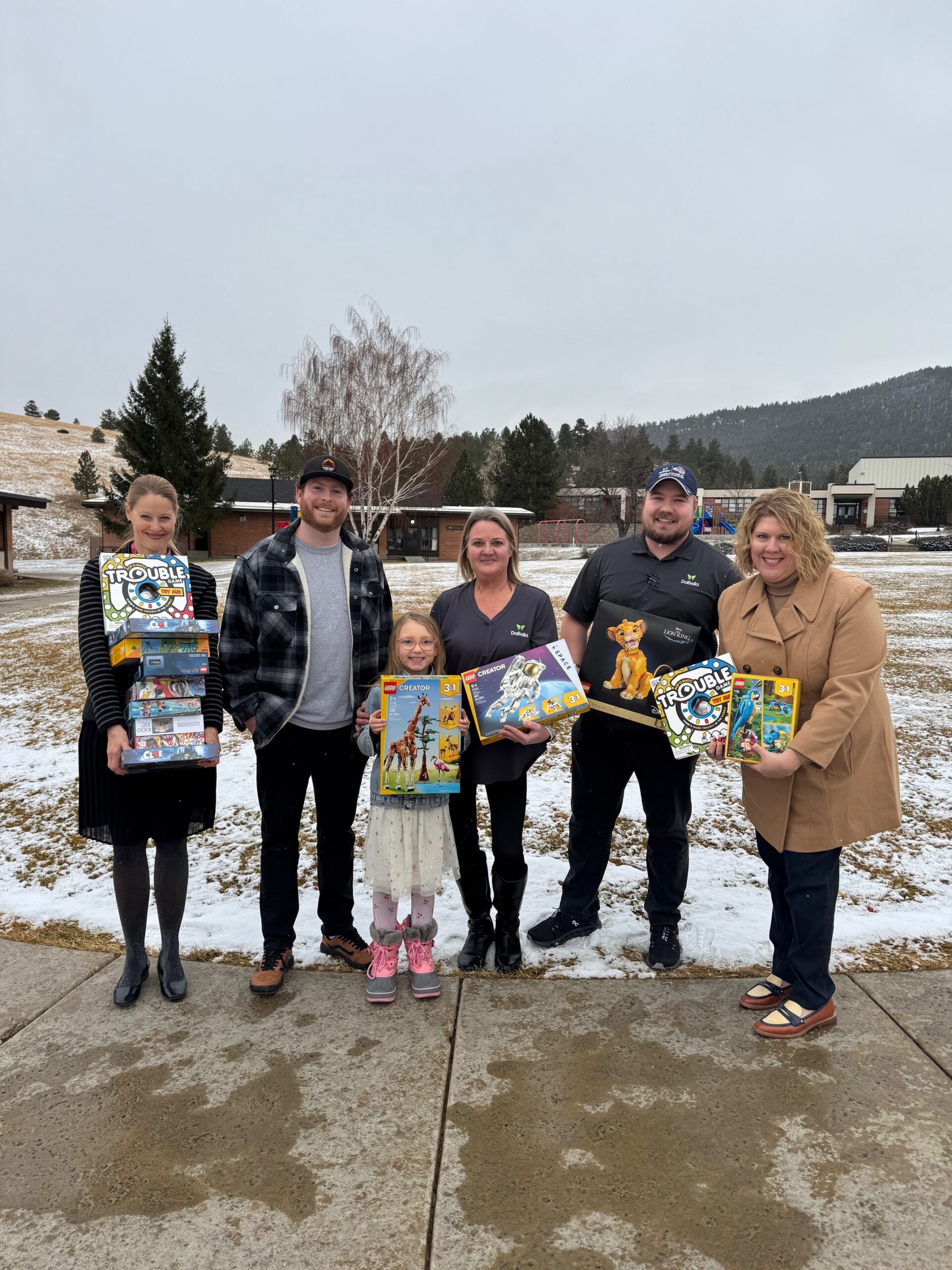 DaBella’s Missoula Office Spreads Christmas Cheer to Kids at Intermountain Residential