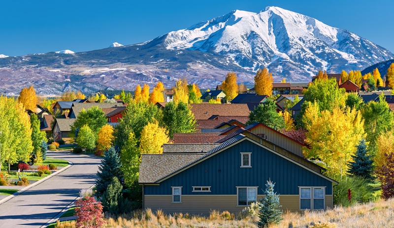 Best Roof Shingles for Colorado Homes 